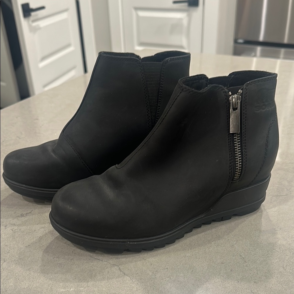 Sorel Women's Black Ankle Boots
